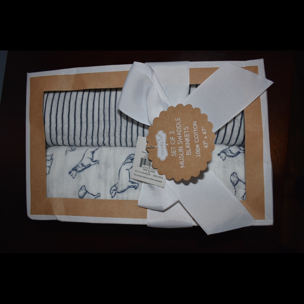 Mud Pie Muslin Swaddle Set- Brand new in box